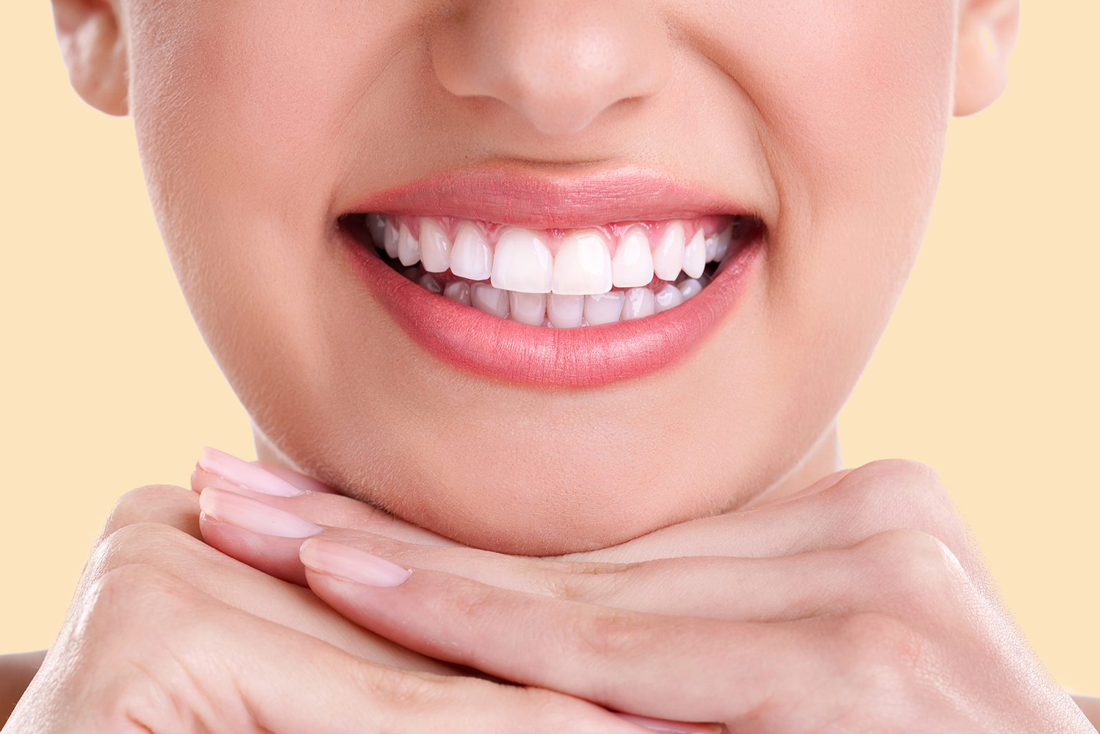 Lente de contato dental: como famosos cuidam de seus sorrisos perfeitos